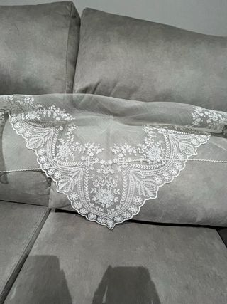 Manteleta fallera bordada