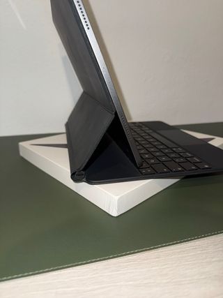 Magic Keyboard iPad 12,9” Negro