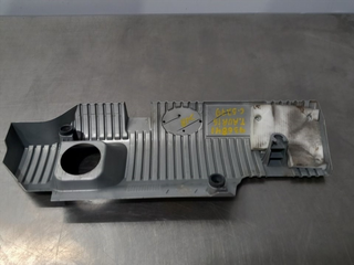 TAPA MOTOR TOYOTA AURIS (E18) 2ZR 1121237090