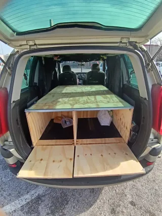 Peugeot 807 CAMPERIZADA 2.0hdi 136cv. año 2007