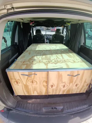 Peugeot 807 CAMPERIZADA 2.0hdi 136cv. año 2007