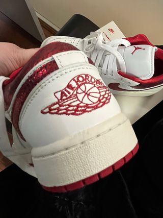 Zapatillas Nike Air Jordan 1 Low Rojas y Blancas