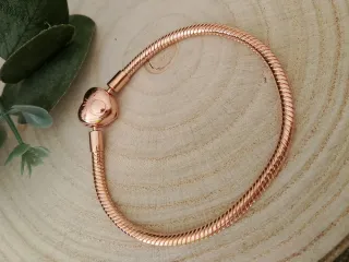 Pulsera Pandora Corazón Oro Rosa.