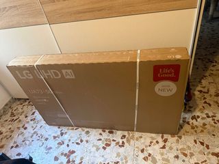 LG UHD AI UA73 50' precintada