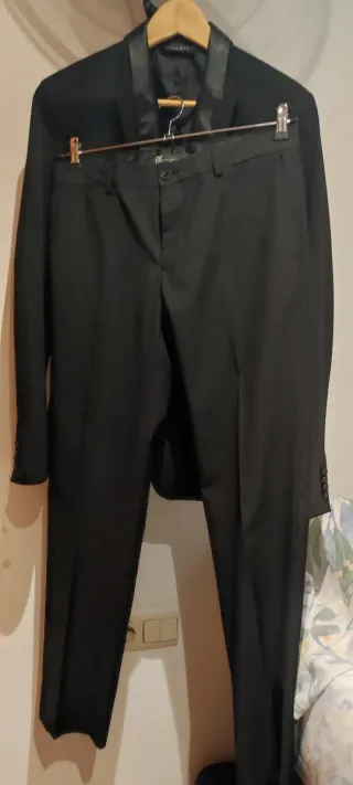 Traje americana y pantalón negro talla 38
