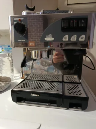 Cafetera Espresso Nemox con Molinillo