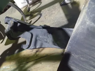 Anclajes pala León J. Deere