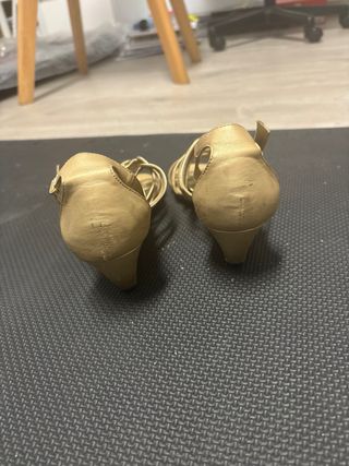 Sandalias doradas CIT & CO mujer