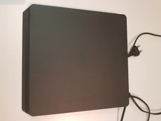 PS4 Slim 1TB Negra entrega en mano