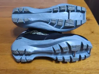 Set sci da fondo, bastoncini e scarponi