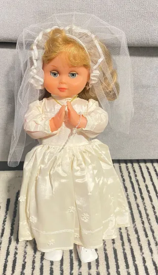 Muñeca Helen Primera Comunión Antigua