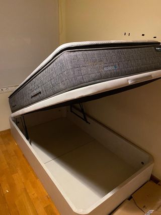 Cama canapé abatible tapizada