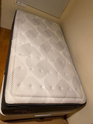 Cama canapé abatible tapizada