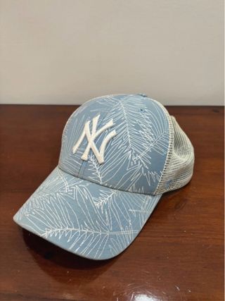 Boné New York Yankees Azul Claro e Branco