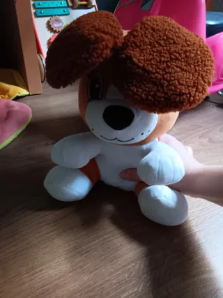 Lote de juguetes: piano, moto, peluche y más