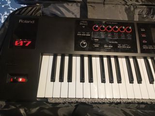Roland FA-07 Teclado Sintetizador