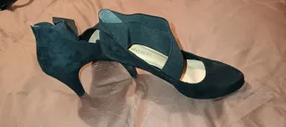 Zapatos de tacón negros para mujer