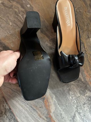 Ciabatte donna DIAMANTIQUE nere