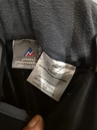 PANTALONES XXL Y CHAQUETA COLUMBIA XL