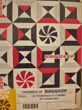 Sargadelos Guitarreiro. Os Trobeiros n.8