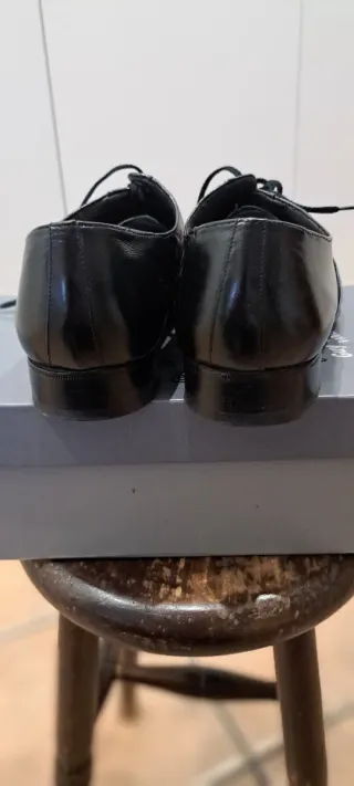 Zapatos de piel Guy Laroche Talla 42