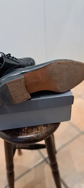 Zapatos de piel Guy Laroche Talla 42