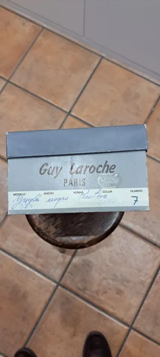 Zapatos de piel Guy Laroche Talla 42