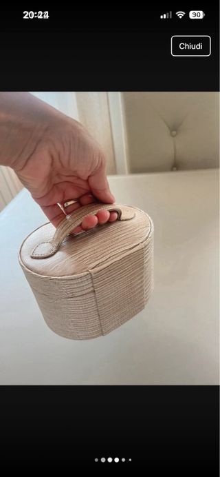 Portagioie ovale con specchio