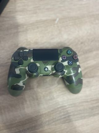 PS4 (PlayStation 4) 1T con mando de camuflaje