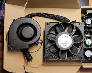 Ventiladores brushless de 12/24Vdc