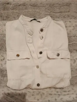 Mono Zara blanco corto