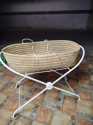 Moisés para bebé azul con capota