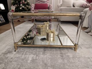 Mesa de centro cristal y metal dorada