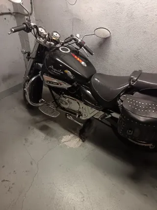 Moto Custom Aquila Negra