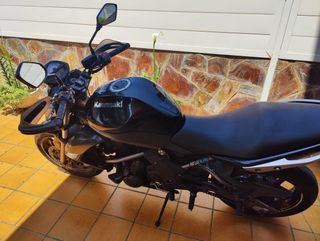 Kawasaki ER6N Negra