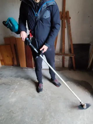 Desbrozadora Makita DUR369AZ 18V x2