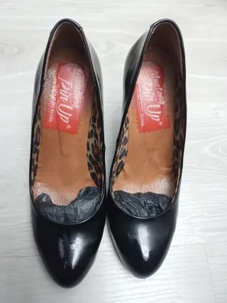 Zapato tacón Mustang negros T37