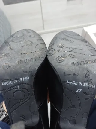 Zapato tacón Mustang negros T37