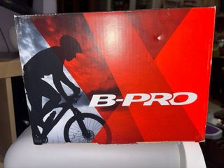 Casco B-PRO Adulto con Luz Trasera Nuevo