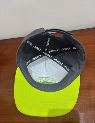 Boné Deeply Cinza e Verde