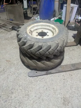 Neumáticos 10.5 80 18 excavadora carretillla