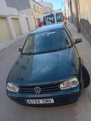 Volkswagen Golf 2003