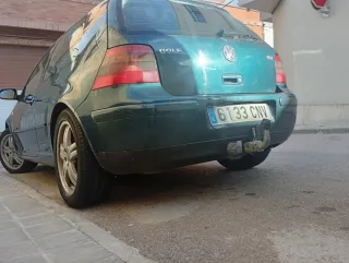 Volkswagen Golf 2003