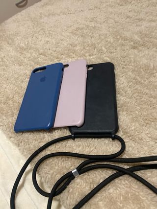 Tre custodie per iPhone 7 e 8 Plus Apple