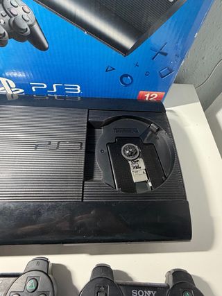Consola Sony PS3 + 2 Mandos