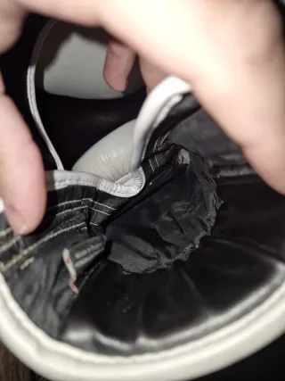 Guantes Yokkao 14 OZ Blancos Muay Thai.