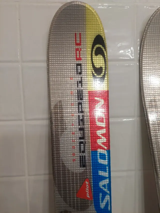 Esquís Salomon Equipe 10 RC