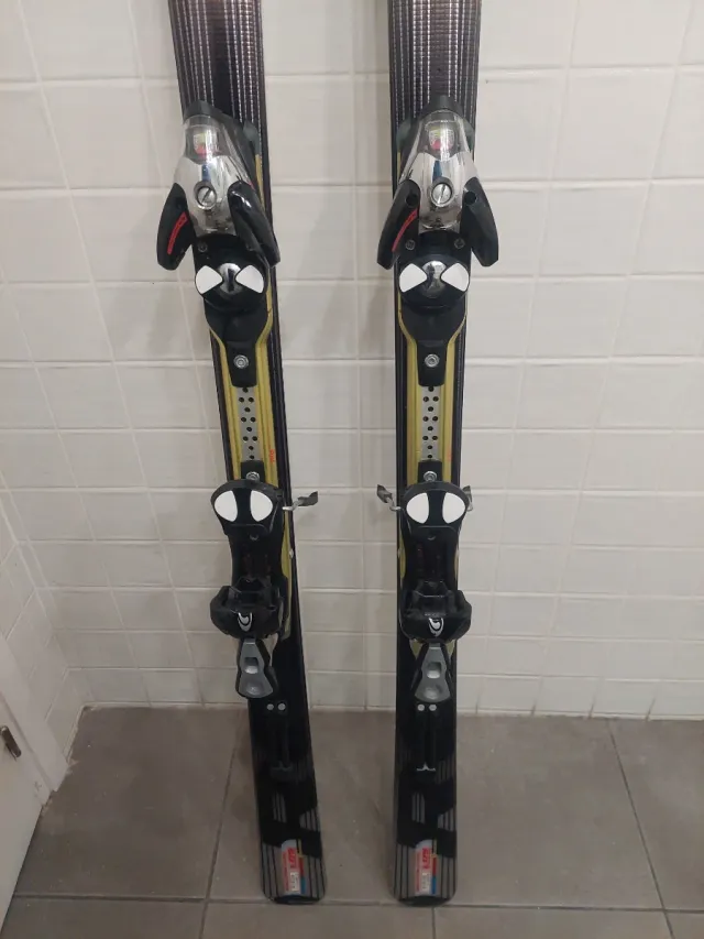 Esquís Salomon Equipe 10 RC