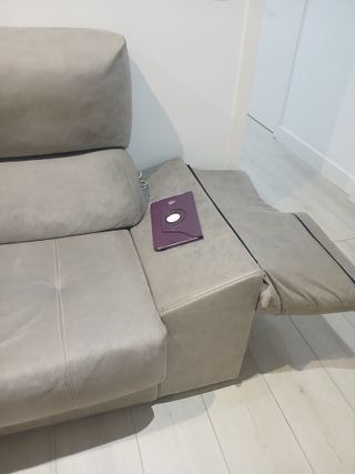 Sofá Chaise Longue Gris. Poco uso  2.90 x 1 metro