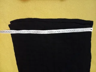 Falda larga negra de punto